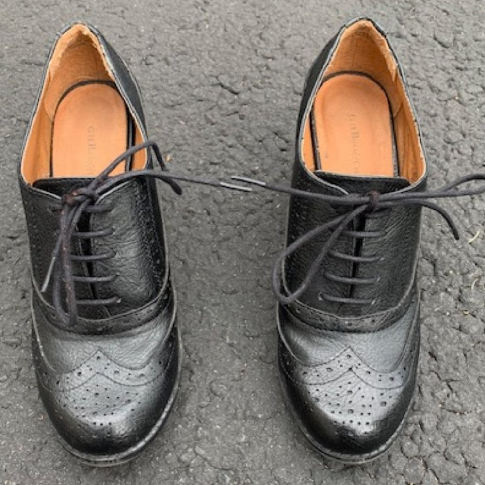 G. H. Bass & Co women’s shoes Brielle style size 7.5M